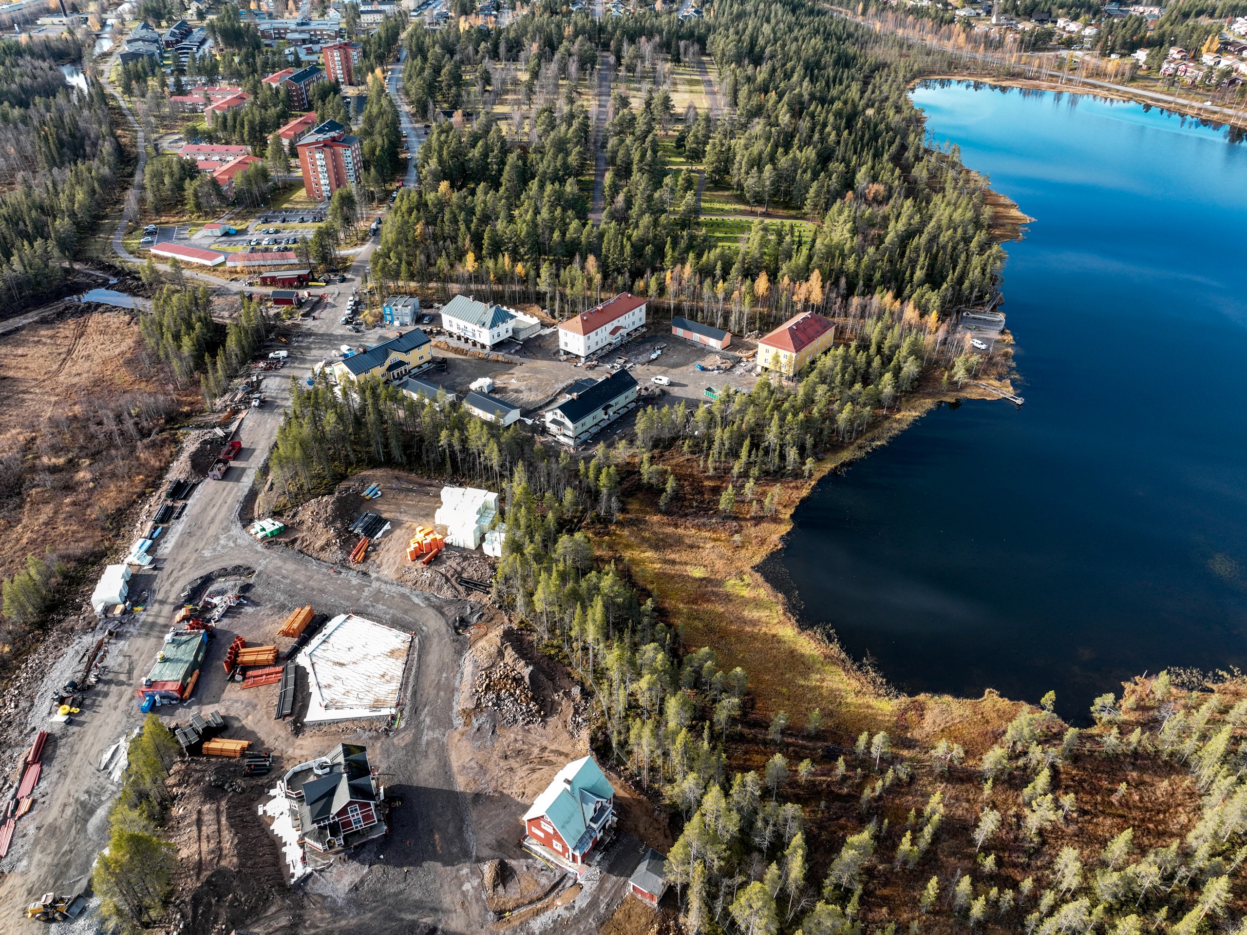 En bild över ett nytt område som växer fram vid Nuolajärvis sjön